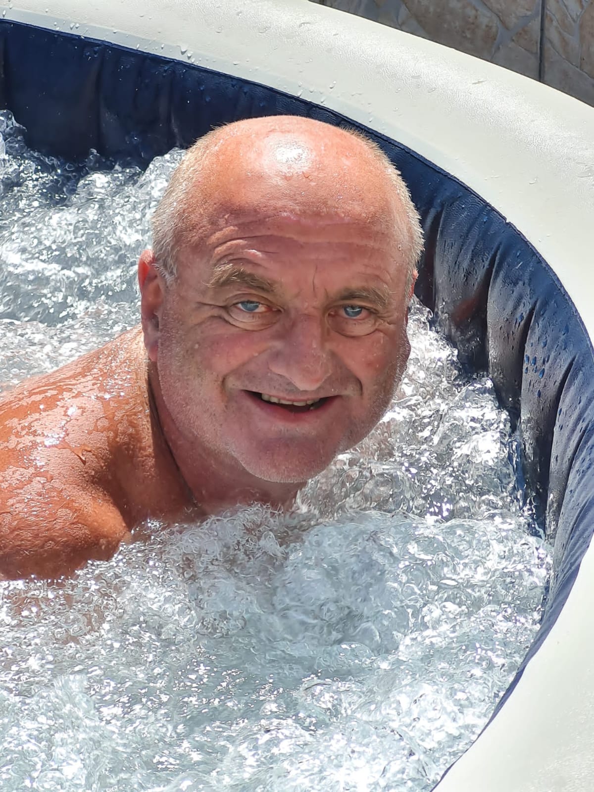 Eberhard - Jeuss - Fribourg | Rencontre Mature