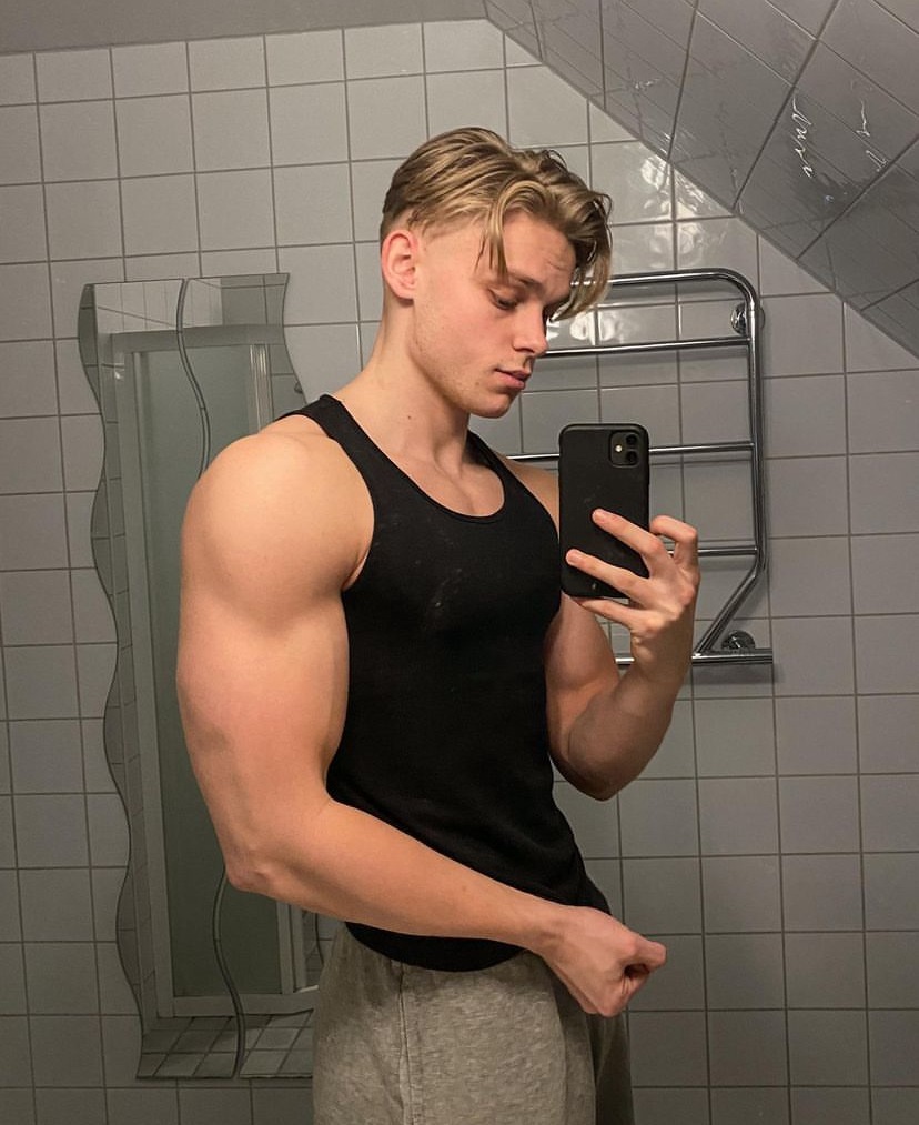 Manolis - Cuarny - Vaud | Rencontre Mature